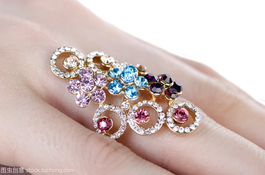 指尖的艺术 戒指，珠宝首饰中的个性符号